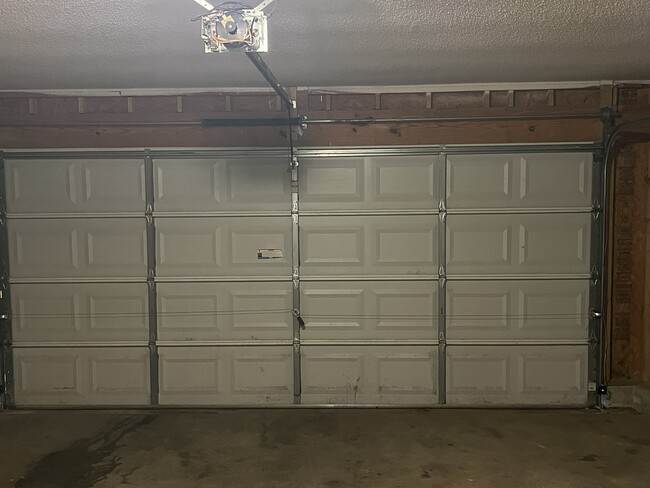 Building Photo - 5513 Stewartby Dr