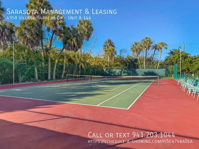 Building Photo - 4958 Village Garden Dr