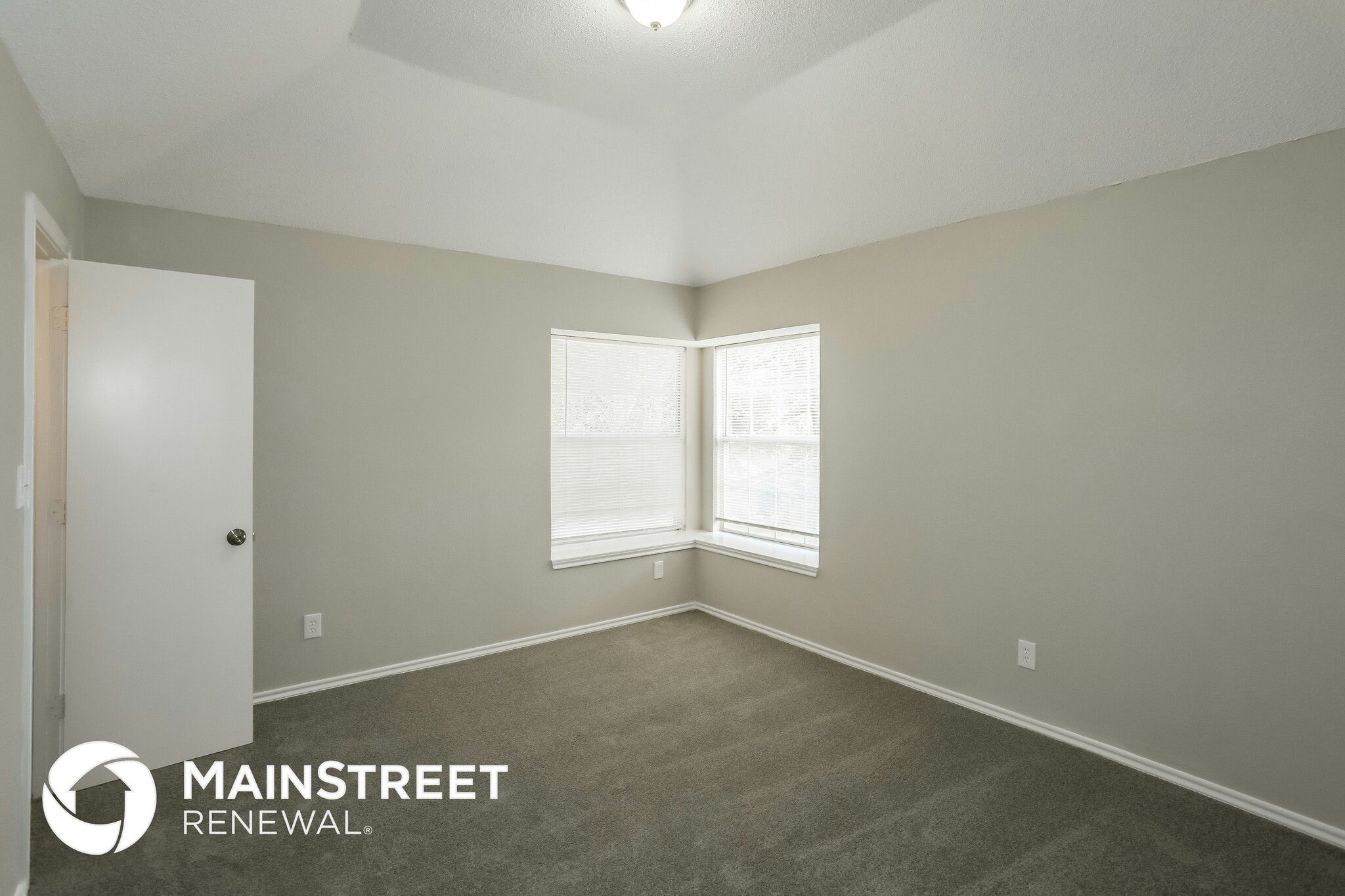 Building Photo - 4121 One Pl Ln