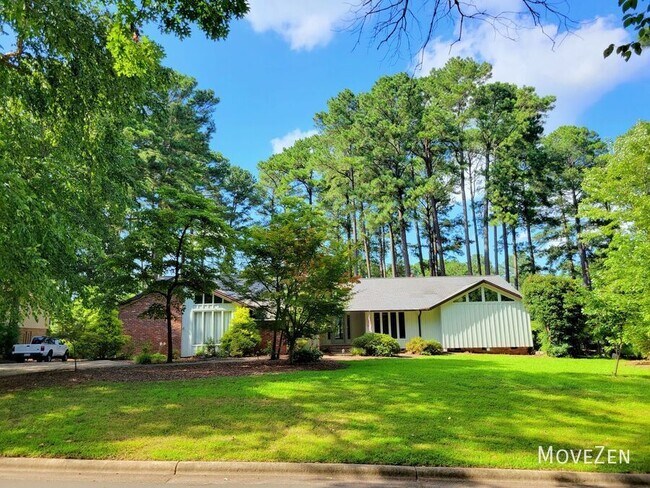 Building Photo - 6829 Greystone Dr
