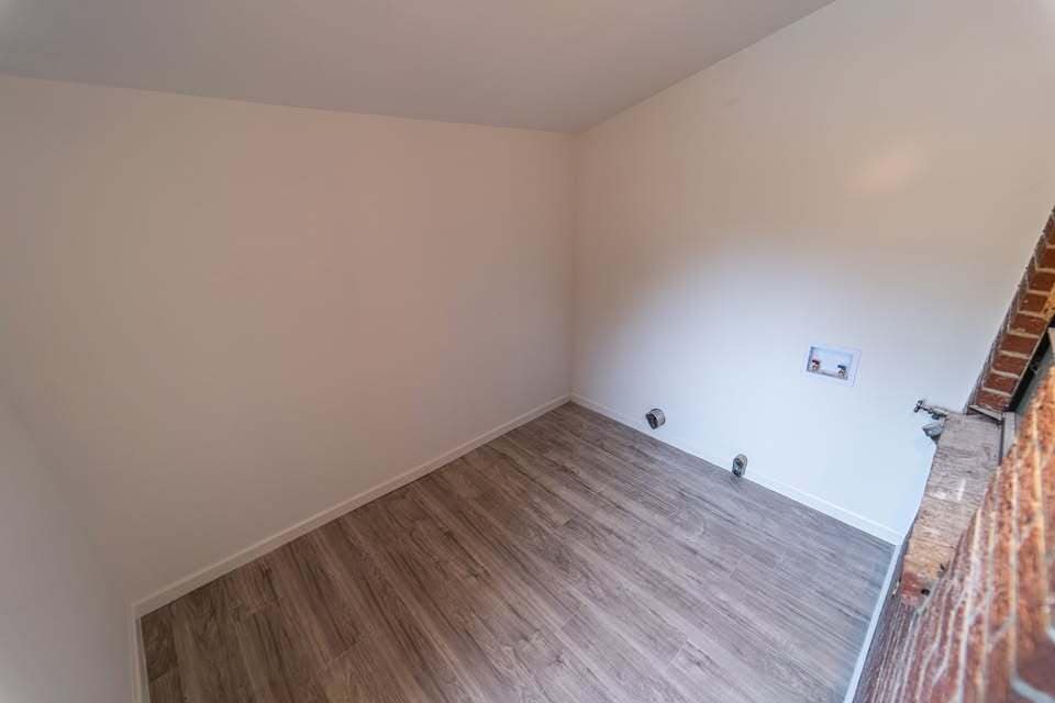 Building Photo - 434 3rd St SW