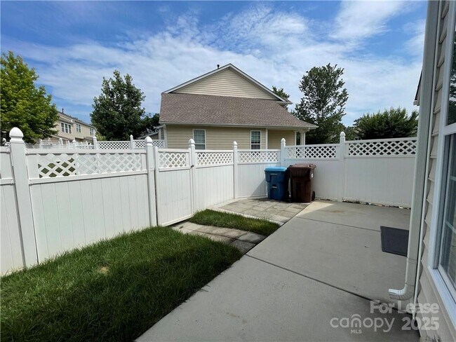 Building Photo - 221 Spring Gardens Drive