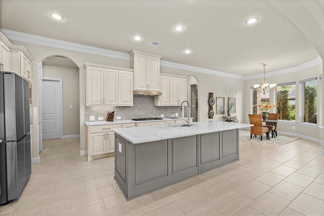 Building Photo - 122 Coral Bells Ct