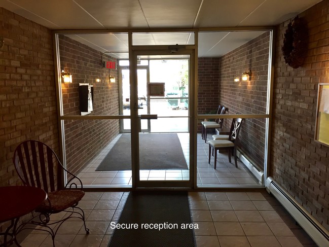 Secure reception for meeting guests - 10210 Washington Ave