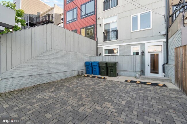 Building Photo - 3525 14th St NW