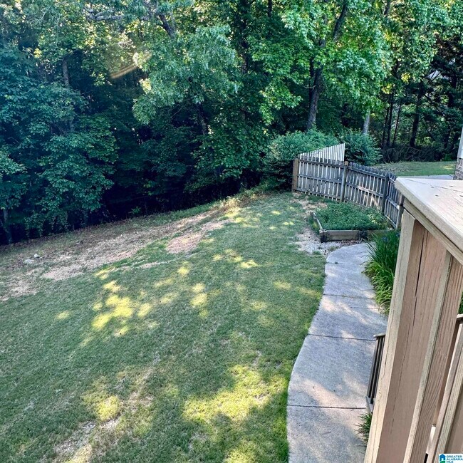 Building Photo - 5982 Valley Way