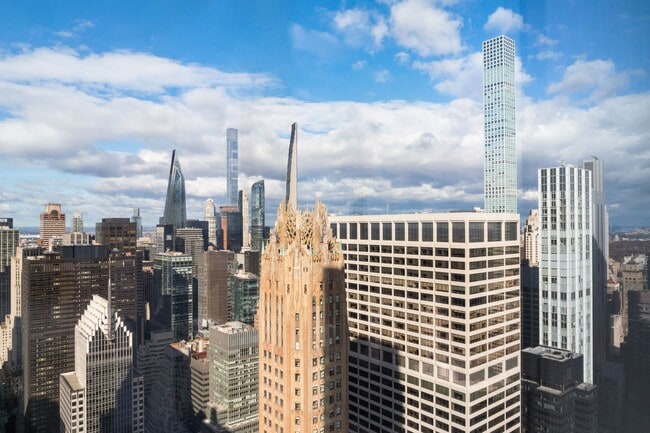 Building Photo - 138 E 50th St