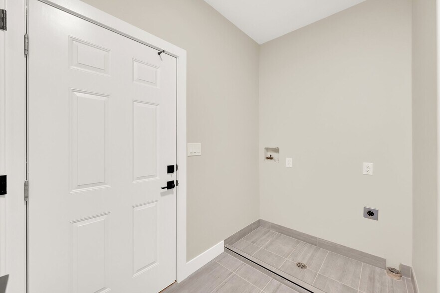 Building Photo - 4333 W Park Hollow Ln