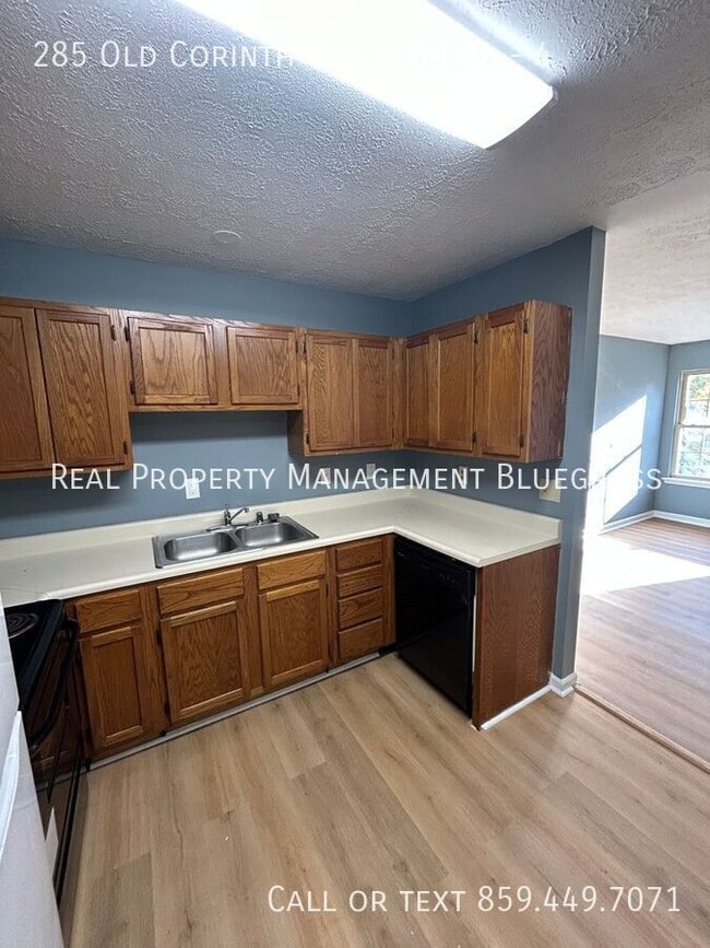 Building Photo - 285 Old Corinth Owenton Rd