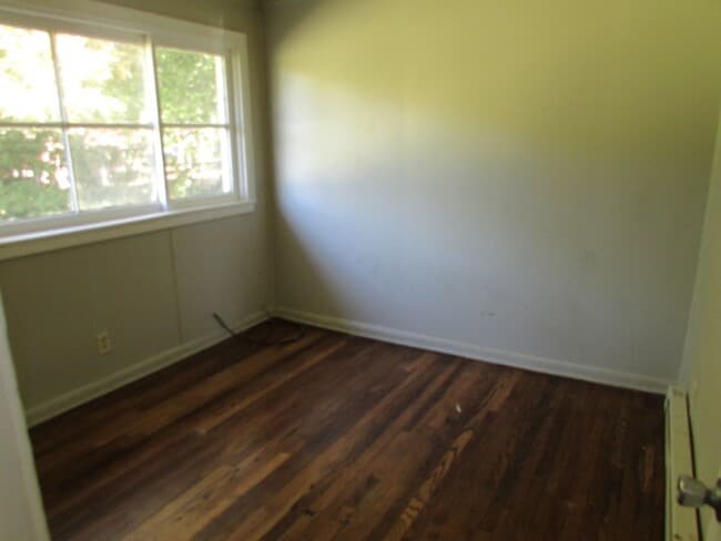 Building Photo - Duplex Unit