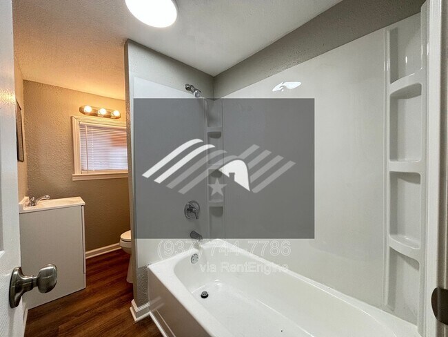 Building Photo - 4205 Riverview Ave