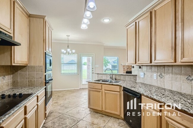 Building Photo - 112 Dublin Cir