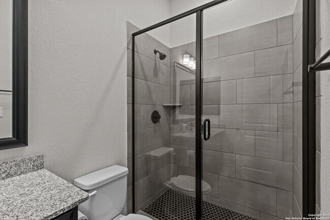 Building Photo - 1318 Tabuenfeld - Excellent, Clean Home, N...