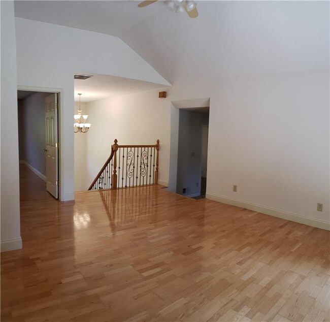 Building Photo - 3662 Rock Springs Dr