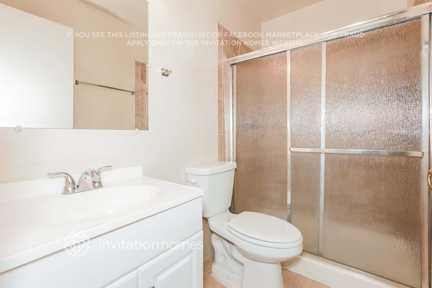 Building Photo - 1904 S Apache Dr