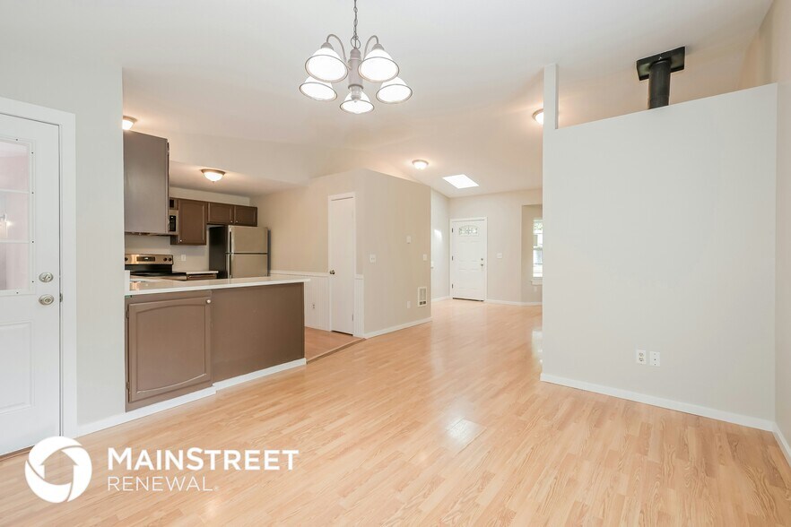 Building Photo - 15914 86th Ave Ct E