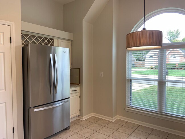 Building Photo - Updated 3 Bedroom in Adams Farm