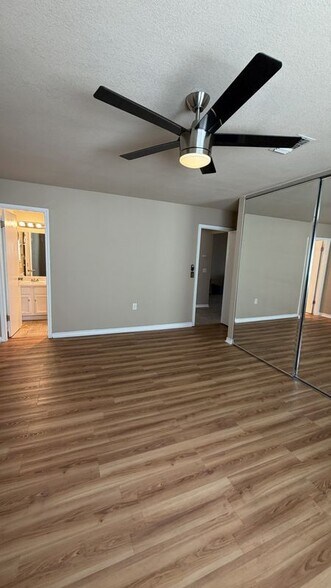 Building Photo - 9227 Spring Dawn St