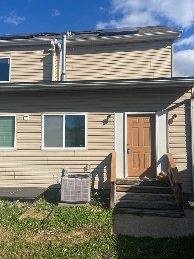 Building Photo - 4200 Deer Park Rd