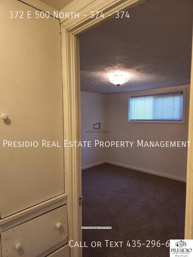Building Photo - 372 E 500 N