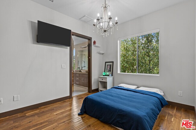 Building Photo - 16424 Marbro Dr