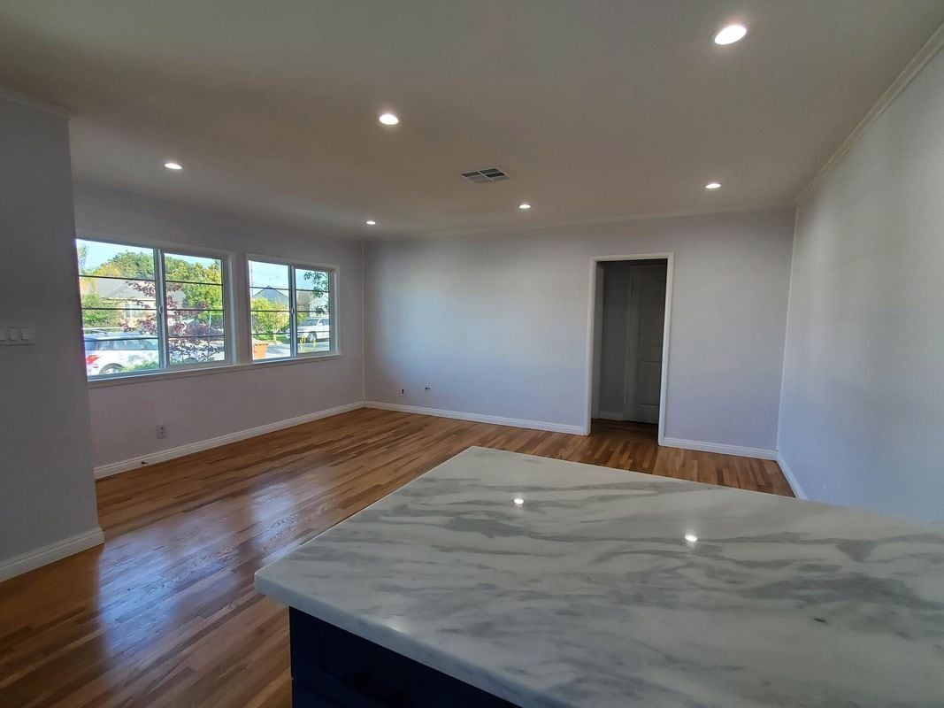 Building Photo - 11541 Robert Ln