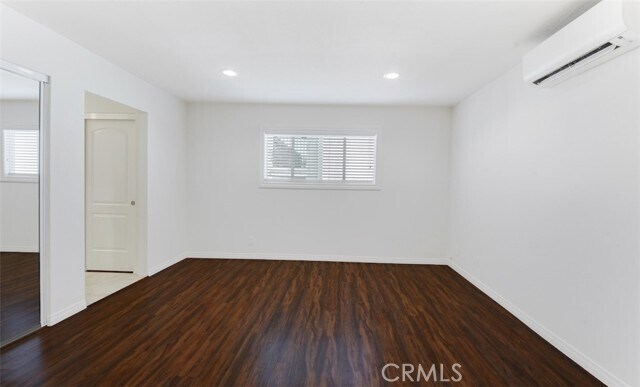 Building Photo - 18645 Oriente Dr