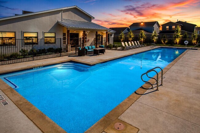 Building Photo - 8600 Cottage Rose Dr