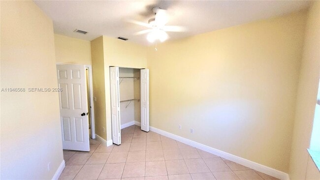 Building Photo - 4935 Tradewinds Ter