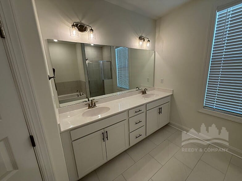 Building Photo - 10289 March Mdws Wy