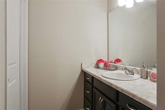 Building Photo - 3041 Creekside Overlook Way
