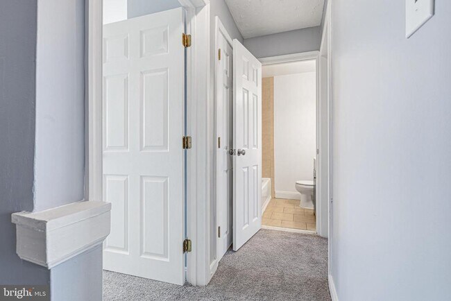 Building Photo - 7532 Rabon Ave