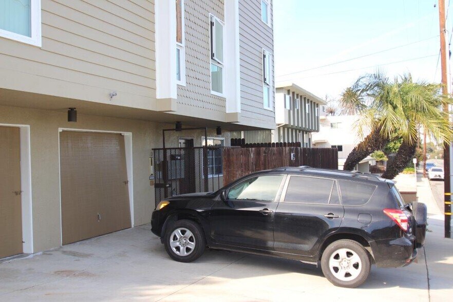 Building Photo - 119 Loma Vista St