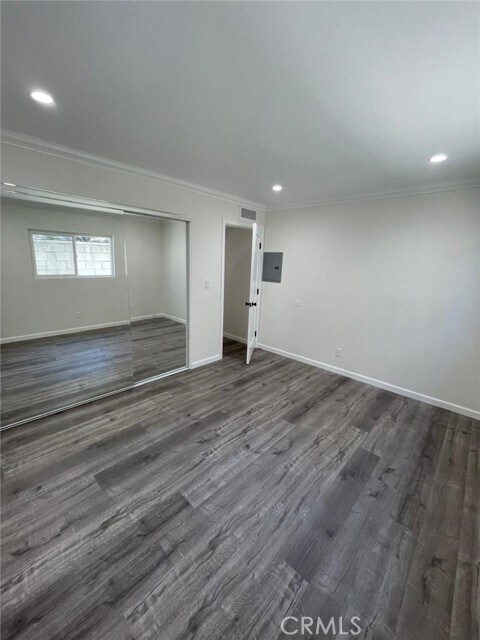 Building Photo - 5743 Klump Ave