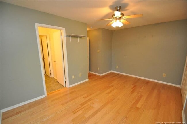 Building Photo - 1133 Schaub Dr