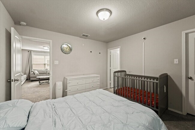 Building Photo - 6025 Driscoll Ln