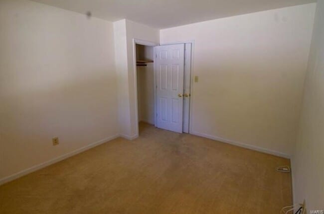 Building Photo - 10 Gary Glen Dr