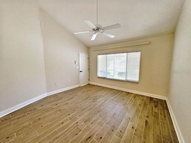 Building Photo - 13634 Lake Point Dr S