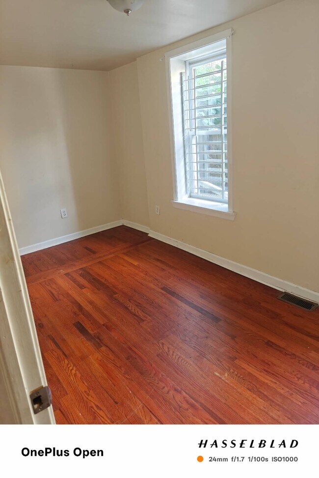 Building Photo - 1506 N Willington St