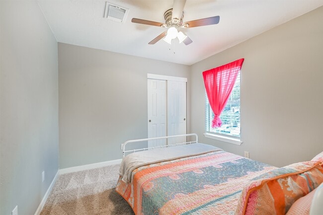 Building Photo - 20422 Maple Meadows Ct