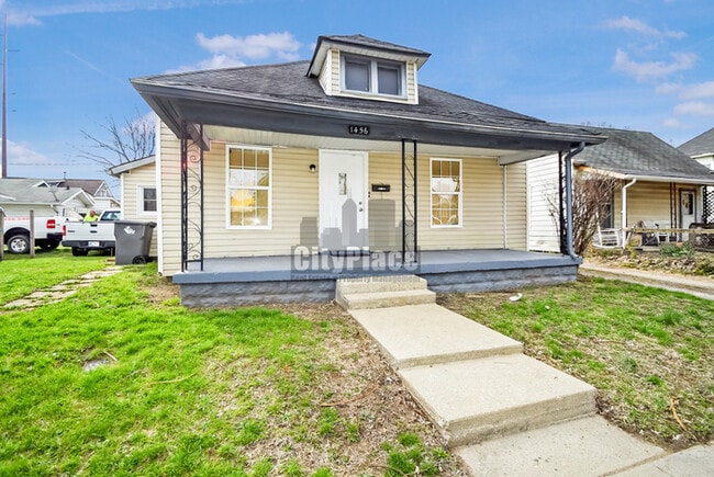 Building Photo - 1456 Kappes St