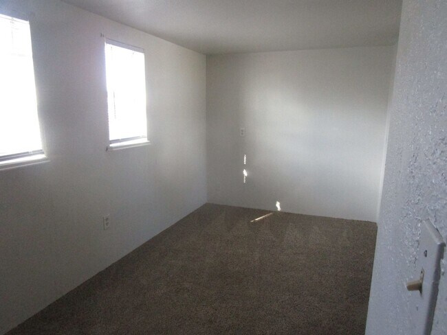 Building Photo - Cozy 3 Bedroom 1 Bathroom Trailer Home!!!