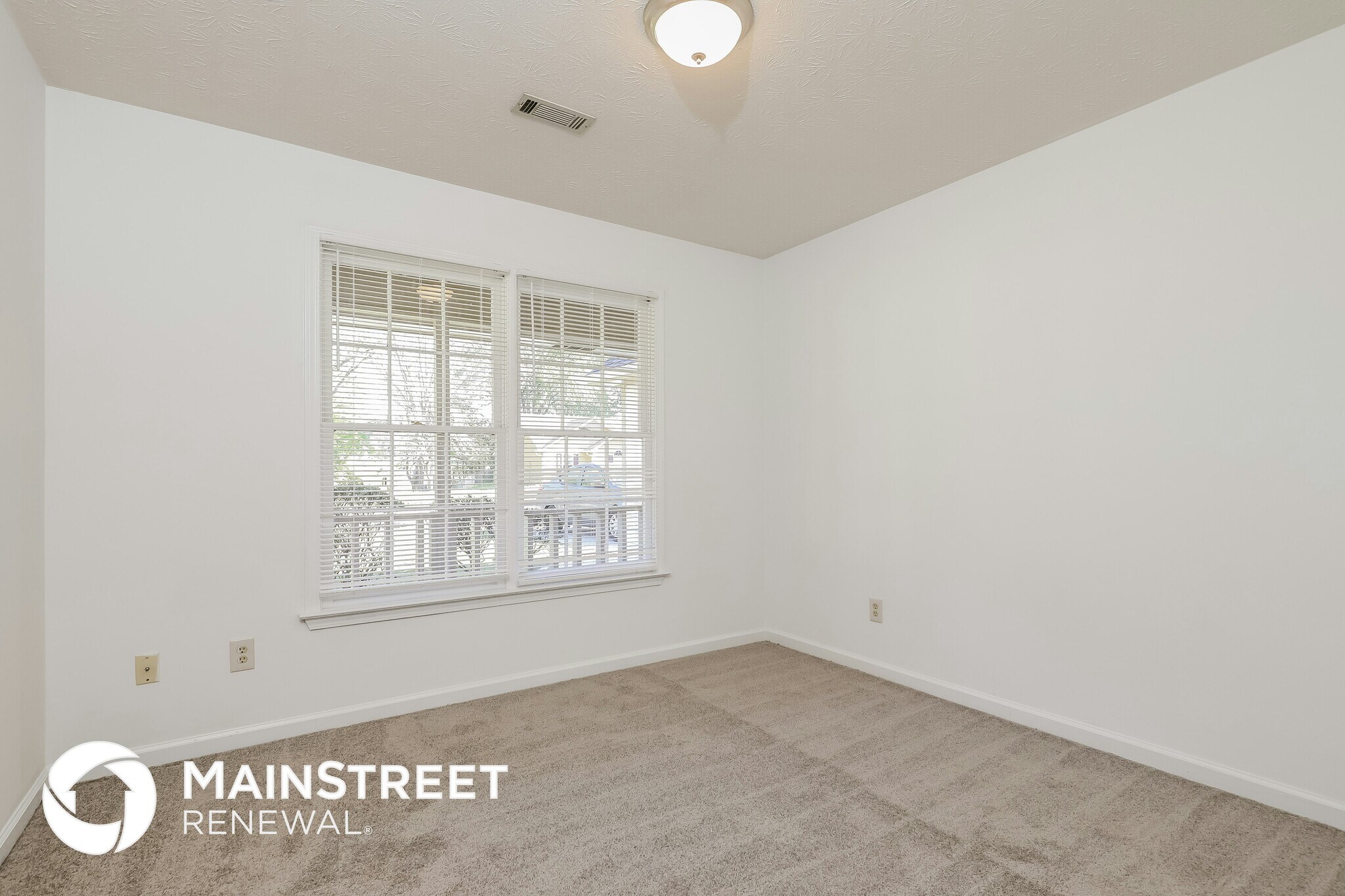 Building Photo - 335 Cornwallis Way