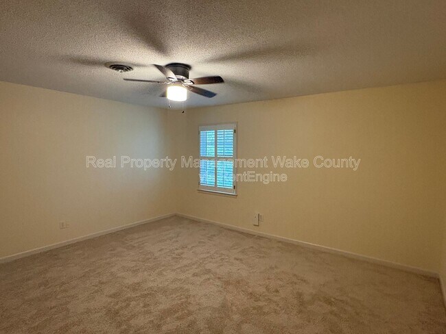 Building Photo - 1148 Nottingham Cir