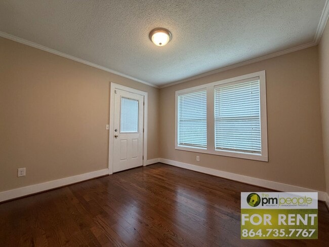 Building Photo - 209 Bivens St