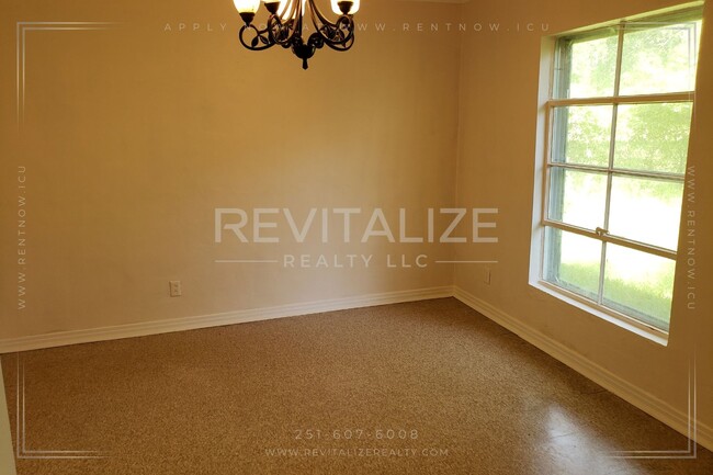 Building Photo - *$450 Move-In Savings! First 3 Months at J...