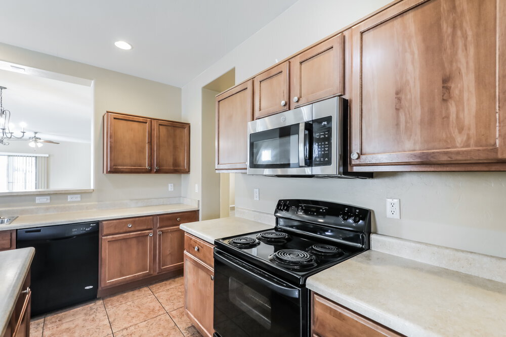 Building Photo - 526 W Calle Sombra Linda