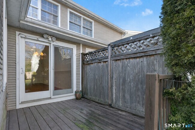 Building Photo - 30 Osborne Pl