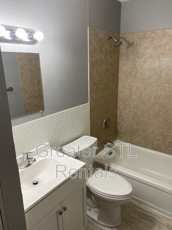 Building Photo - 2281 Campus Dr