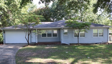 Building Photo - Spacious 5 Bedroom and 2 full bath home in...